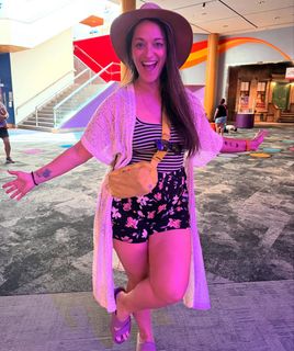 Sara Tomko feet photo 16