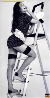 Sara Tommasi feet photo thumbnail