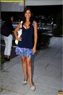 Sara Tommasi feet photo thumbnail