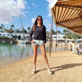 Sara Tommasi feet photo thumbnail