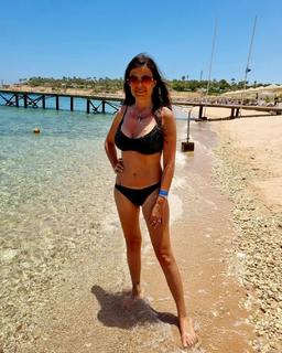 Sara Tommasi feet photo thumbnail