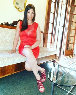 Sara Tommasi feet photo thumbnail