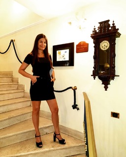 Sara Tommasi feet photo thumbnail