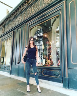 Sara Tommasi feet photo thumbnail