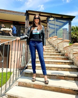 Sara Tommasi feet photo thumbnail