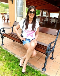 Sara Tommasi feet photo thumbnail