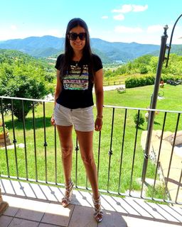 Sara Tommasi feet photo thumbnail