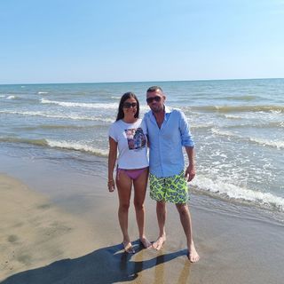 Sara Tommasi feet photo thumbnail