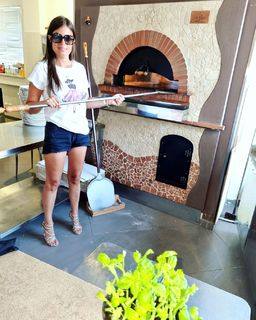 Sara Tommasi feet photo thumbnail