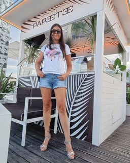 Sara Tommasi feet photo thumbnail