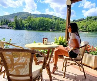 Sara Tommasi feet photo thumbnail
