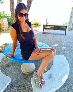 Sara Tommasi feet photo thumbnail