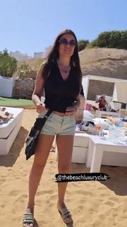 Sara Tommasi feet photo thumbnail