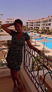 Sara Tommasi feet photo thumbnail