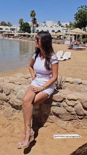 Sara Tommasi feet photo thumbnail