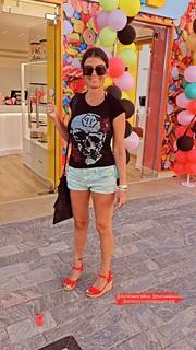 Sara Tommasi feet photo thumbnail