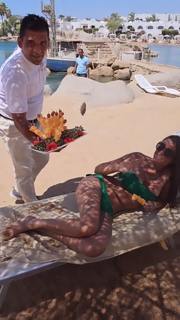 Sara Tommasi feet photo thumbnail