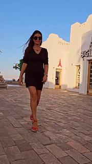 Sara Tommasi feet photo thumbnail