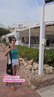 Sara Tommasi feet photo thumbnail