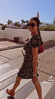 Sara Tommasi feet photo thumbnail