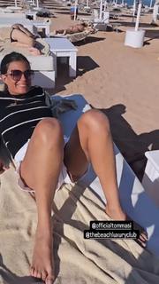 Sara Tommasi feet photo thumbnail