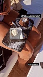 Sara Tommasi feet photo thumbnail