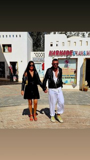 Sara Tommasi feet photo thumbnail