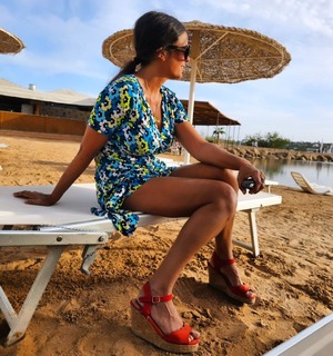 Sara Tommasi feet photo thumbnail