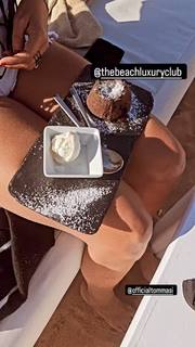 Sara Tommasi feet photo thumbnail