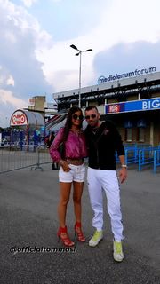 Sara Tommasi feet photo thumbnail