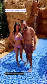 Sara Tommasi feet photo thumbnail