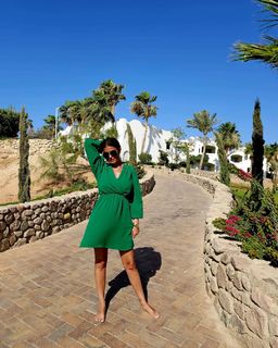 Sara Tommasi feet photo thumbnail
