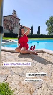 Sara Tommasi feet photo thumbnail