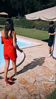 Sara Tommasi feet photo thumbnail