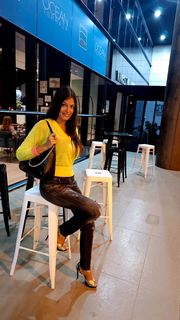 Sara Tommasi feet photo thumbnail