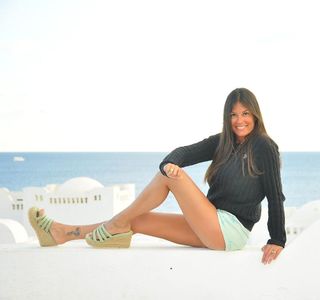 Sara Tommasi feet photo thumbnail
