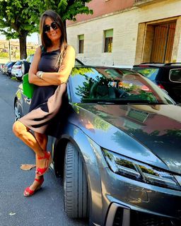 Sara Tommasi feet photo thumbnail