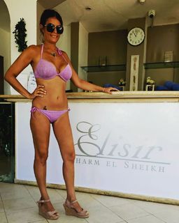 Sara Tommasi feet photo thumbnail