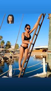 Sara Tommasi feet photo thumbnail