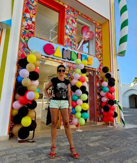 Sara Tommasi feet photo thumbnail