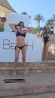 Sara Tommasi feet photo thumbnail