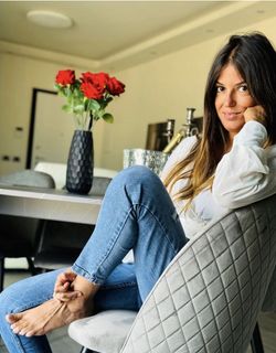 Sara Tommasi feet photo 5