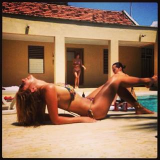 Sara Uribe feet photo 3
