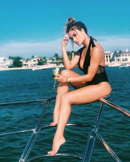 Sara Uribe feet photo 14
