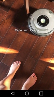 Sara Waisglass feet photo 2