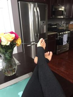 Sara Walsh feet photo thumbnail