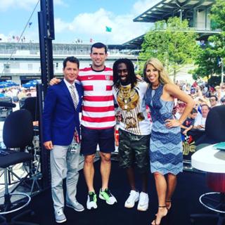 Sara Walsh feet photo thumbnail