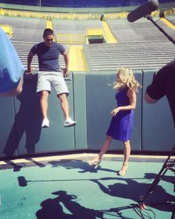 Sara Walsh feet photo thumbnail