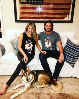 Sara Walsh feet photo thumbnail