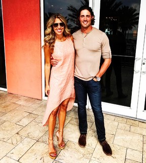 Sara Walsh feet photo thumbnail